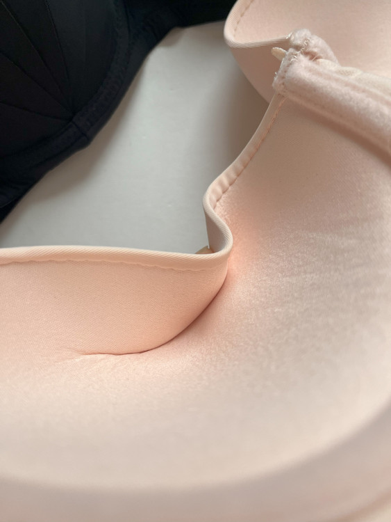 سوتین BINNYS وارداتی اصل خوش فرم و باکیفیت