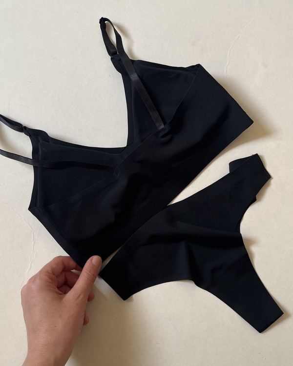 ست نیم تنه و شورت لیزری