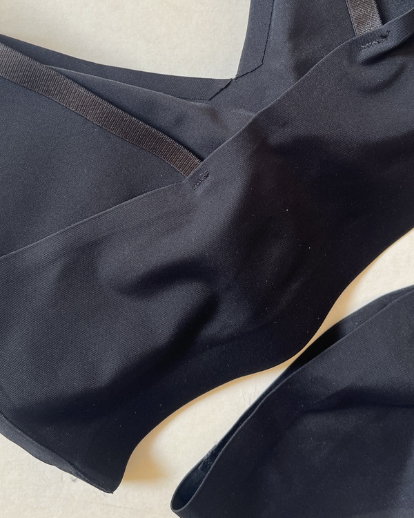 نیم تنه و شورت لیزری مشکی زنانه