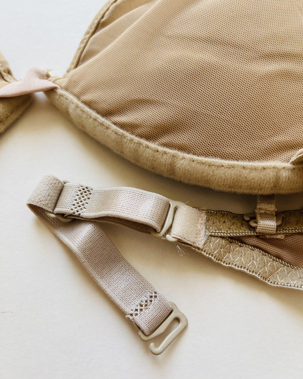 سوتین اسفنجی زنانه شیک