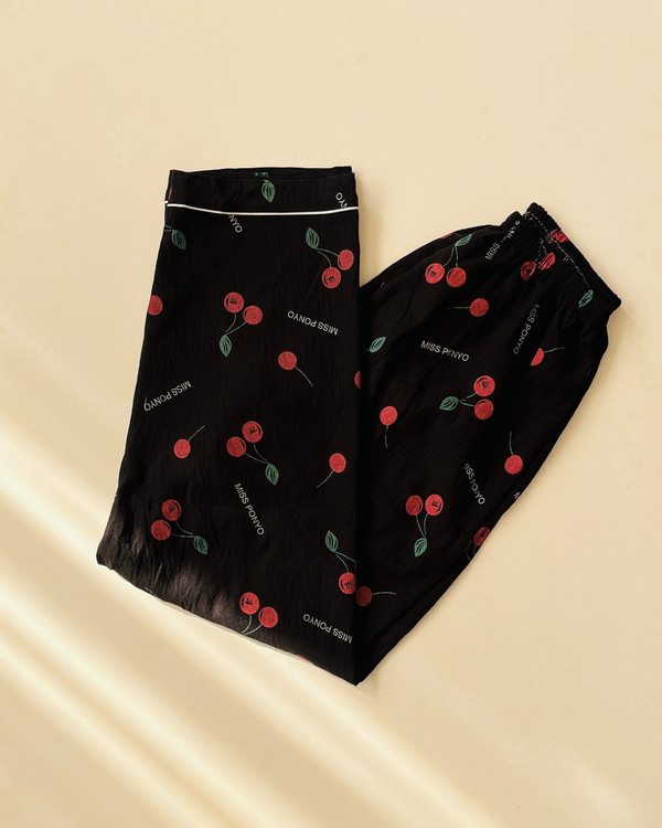 ست 3 تیکه دکمه دار بلوز شلوارک و شلوار موسلین وارداتی