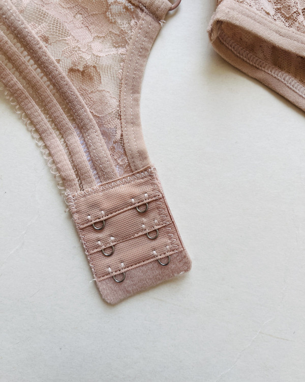 قیمت و خرید شورت و سوتین اسفنجی زنانه