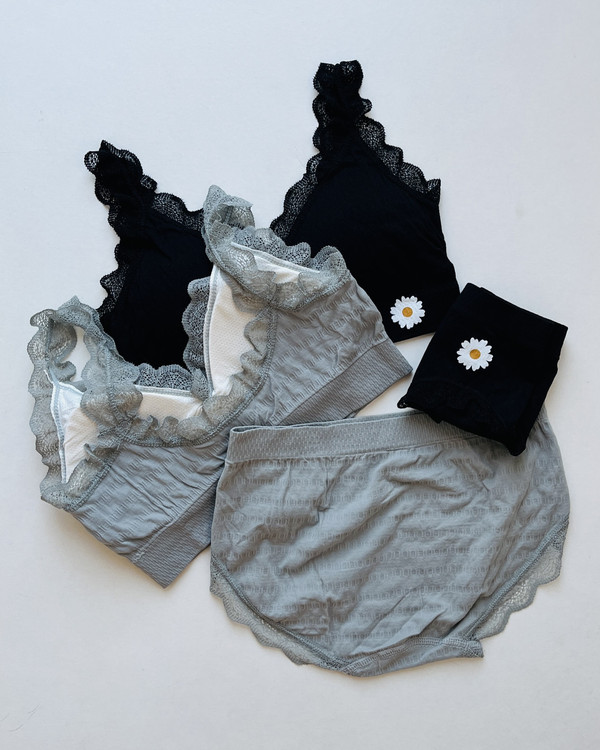 ست شورت و نیم تنه کاپدار زنانه