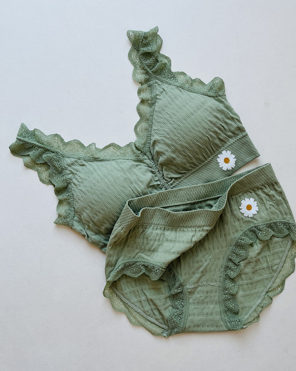 ست نیم تنه و شورت کاپدار بابونه