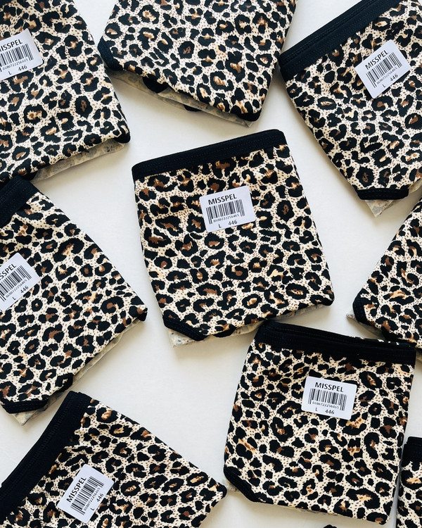 شورت نخی طرحدار میسپل