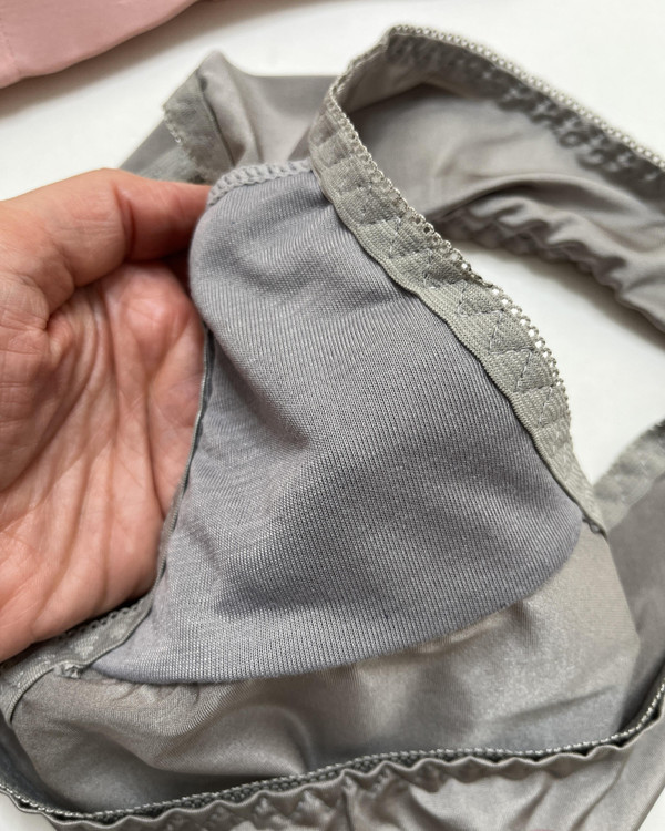 ست شورت و سوتین اسفنجی بدون فنر