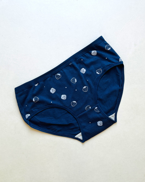 شورت نخی دخترانه توت فرنگی