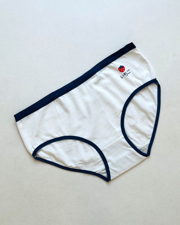 شورت نخی دخترانه توت فرنگی