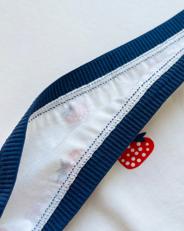 شورت نخی دخترانه توت فرنگی