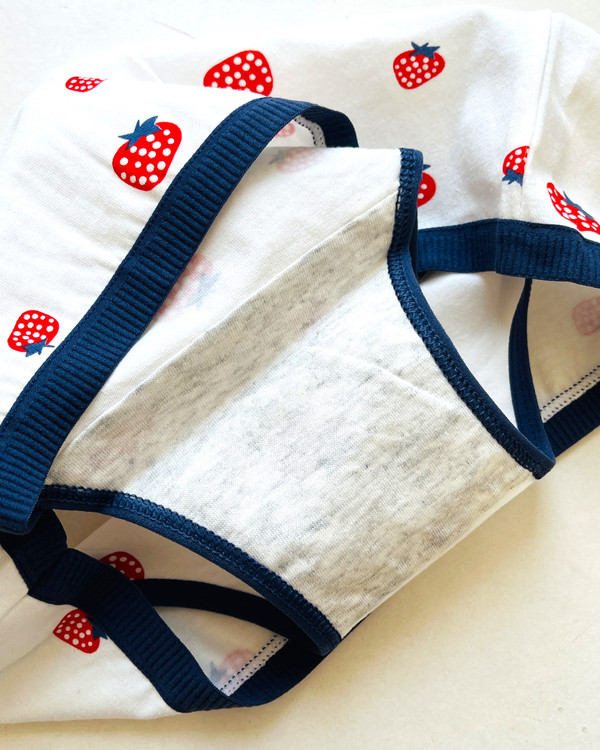 شورت نخی دخترانه توت فرنگی