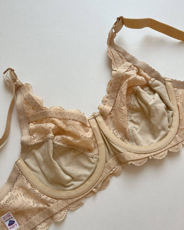 سوتین زنانه دانتل لعیا