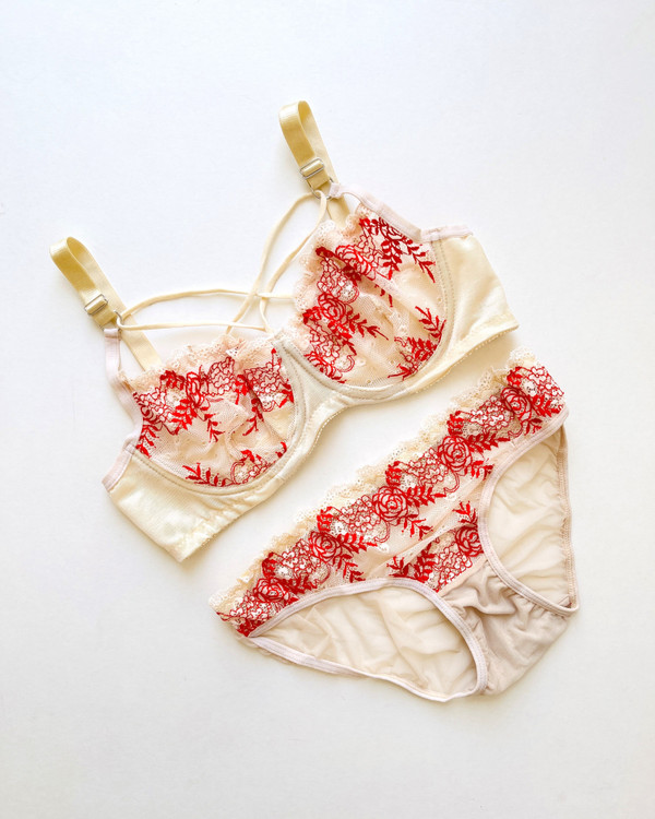 ست سوتین و شورت تور و دانتل کارن