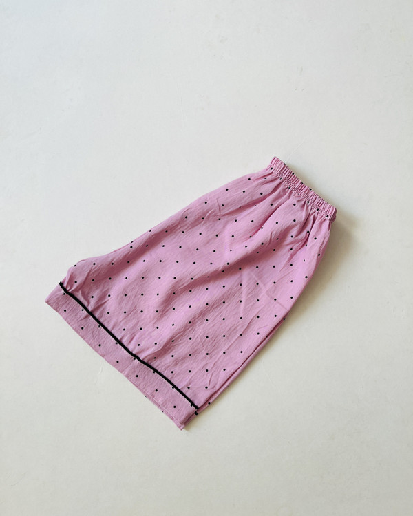 ست سه تیکه بلوز، شلوار و شلوارک نخ موسلین آستین کوتاه صورتی خال خالی