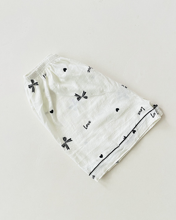 ست سه تیکه بلوز، شلوار و شلوارک نخ موسلین آستین کوتاه قلب و پاپیون