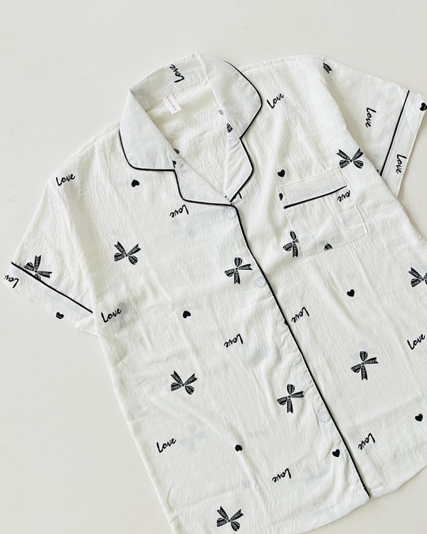 ست سه تیکه بلوز، شلوار و شلوارک نخ موسلین آستین کوتاه قلب و پاپیون