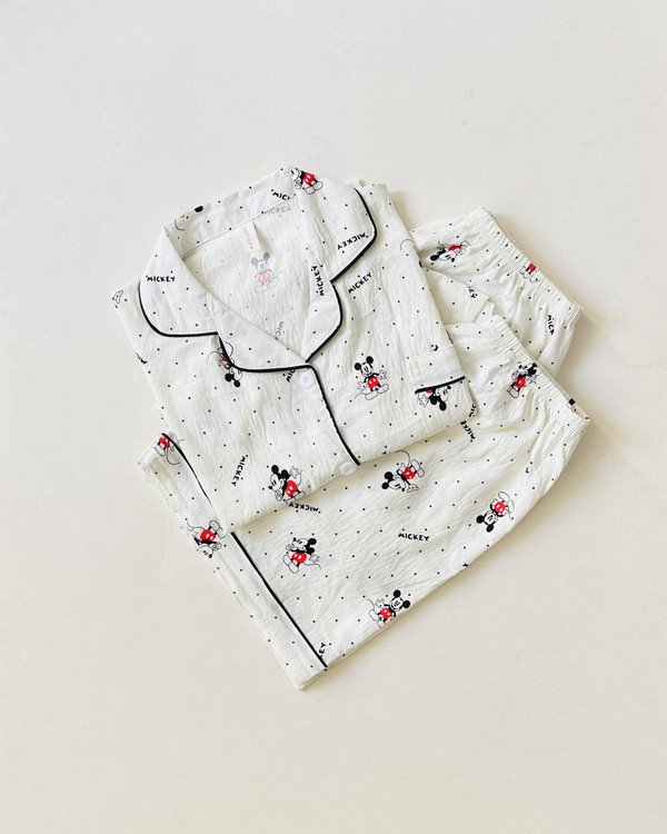 ست سه تیکه بلوز، شلوار و شلوارک نخ موسلین آستین کوتاه میکی موس