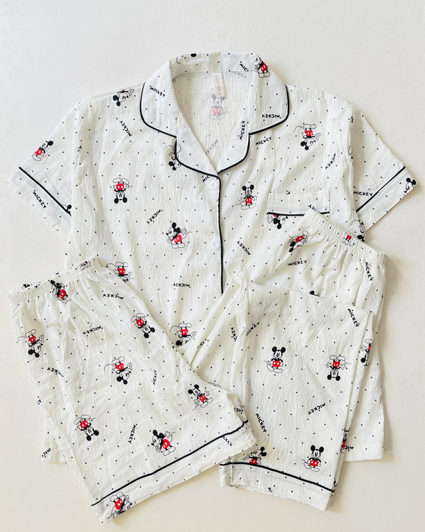 ست سه تیکه بلوز، شلوار و شلوارک نخ موسلین آستین کوتاه میکی موس