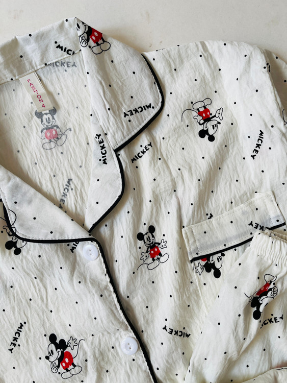 ست سه تیکه بلوز، شلوار و شلوارک نخ موسلین آستین کوتاه میکی موس