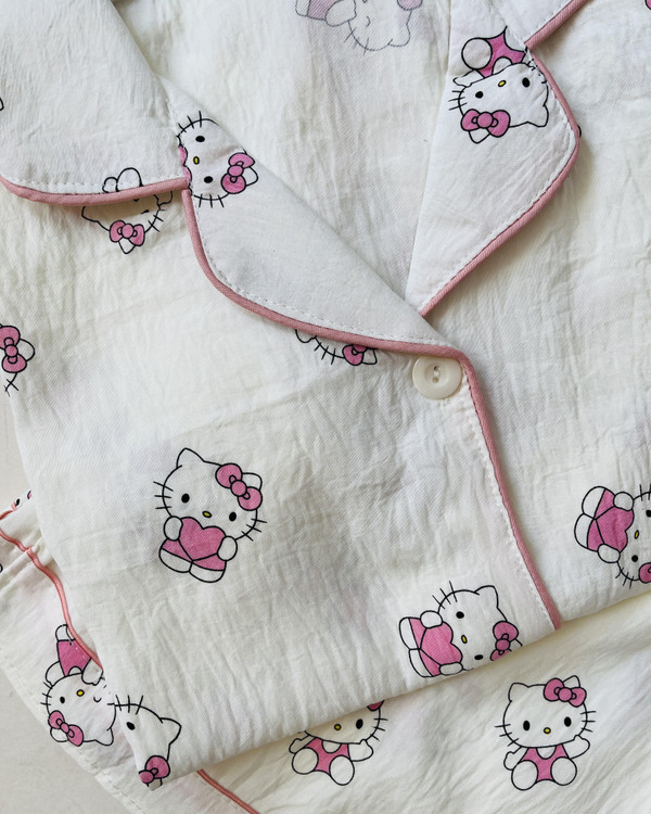 ست سه تیکه بلوز، شلوار و شلوارک نخ موسلین آستین کوتاه کیتی سفید- کد N14